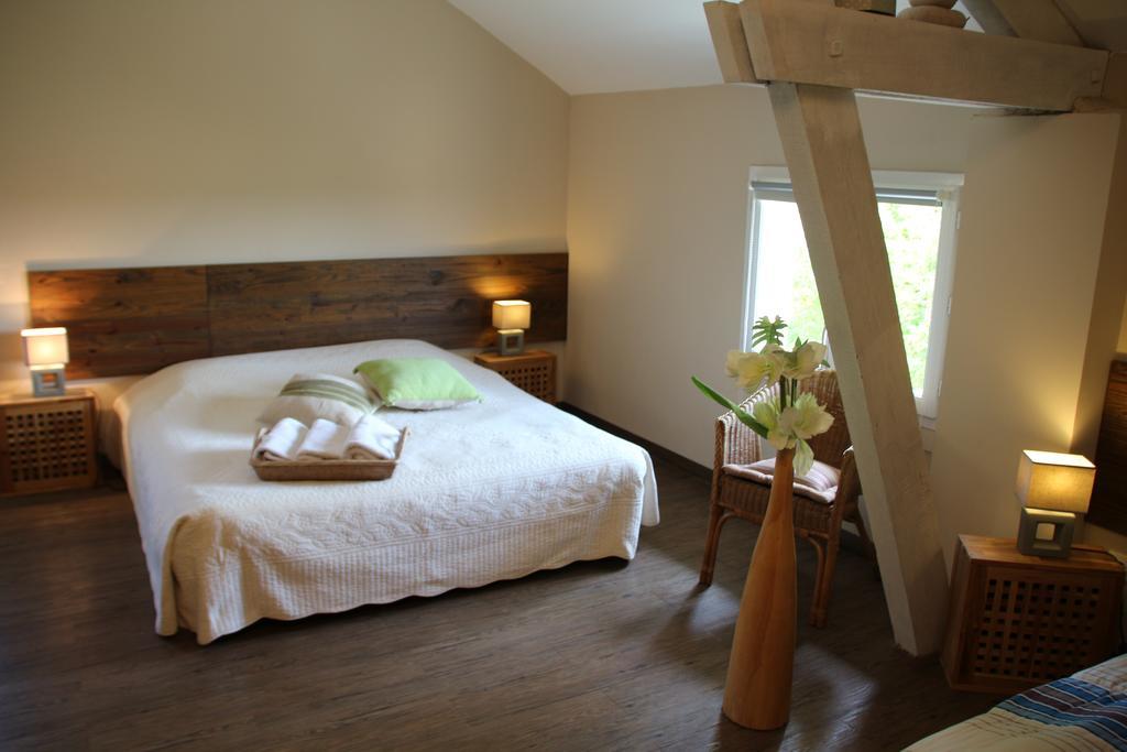 Chambres D'Hotes Domaine De Compostelle Casteide-Candau Exterior foto