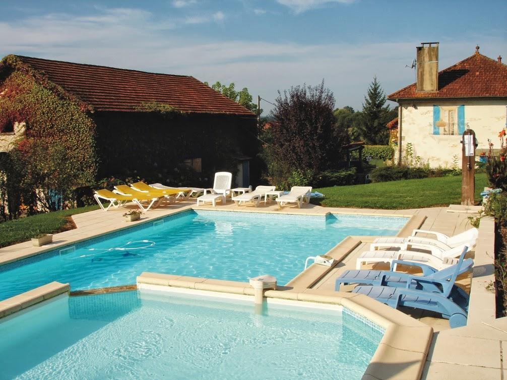 Chambres D'Hotes Domaine De Compostelle Casteide-Candau Exterior foto