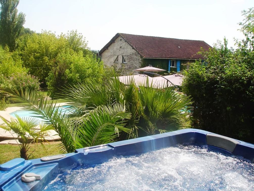 Chambres D'Hotes Domaine De Compostelle Casteide-Candau Exterior foto