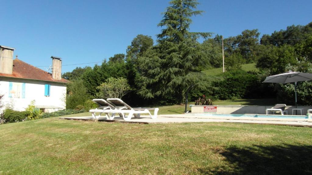 Chambres D'Hotes Domaine De Compostelle Casteide-Candau Exterior foto