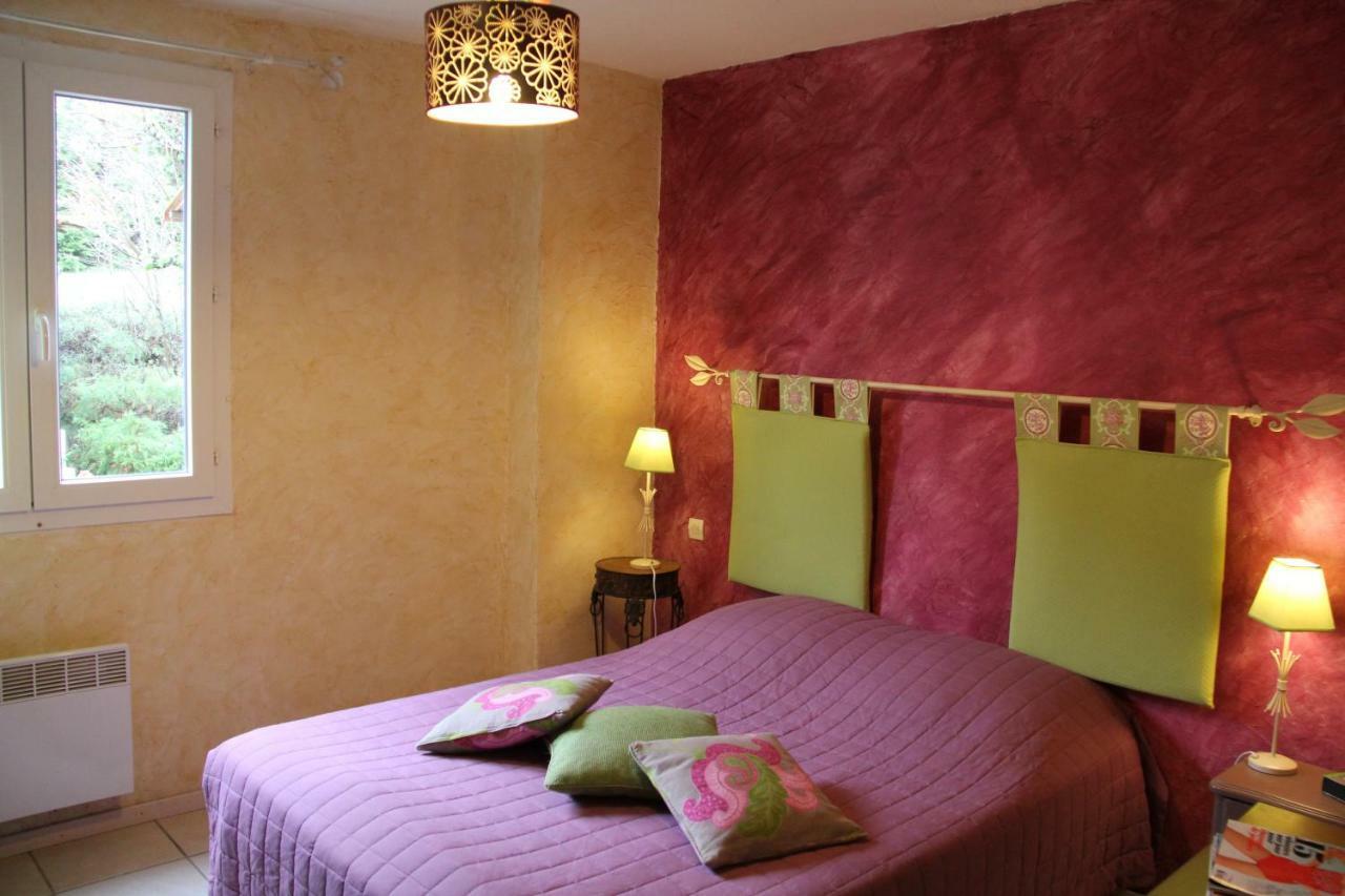 Chambres D'Hotes Domaine De Compostelle Casteide-Candau Exterior foto